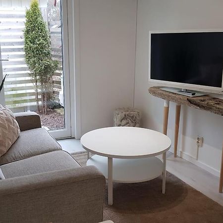 Lgh Lillemor, Naera Havet, Staden Och Naturen Strömstad Exterior foto